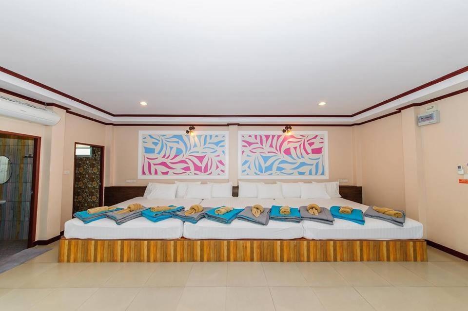 Hotel The Harbor Front เกาะล้าน Extérieur photo
