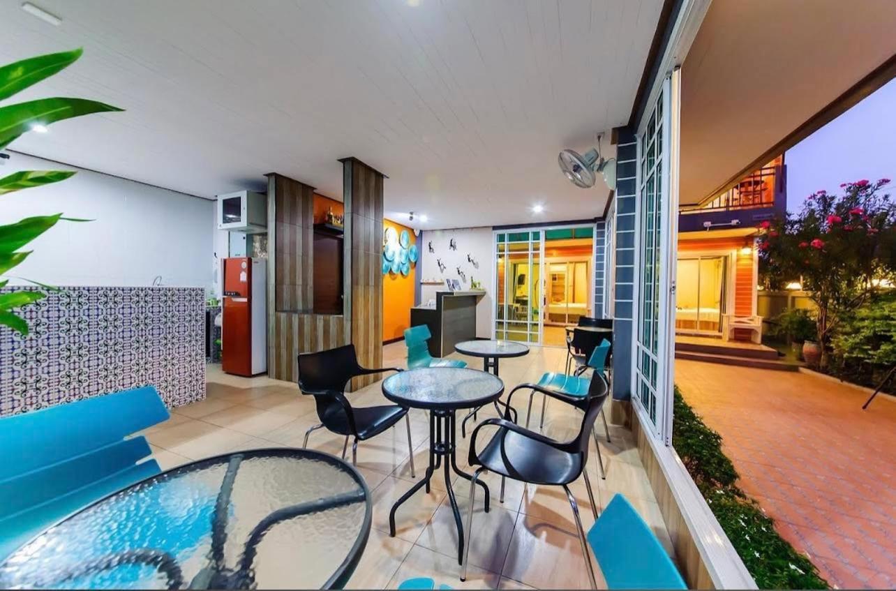 Hotel The Harbor Front เกาะล้าน Extérieur photo